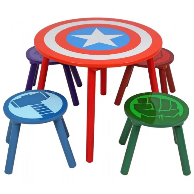 Avengers bord og stole