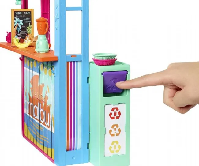 Barbie Loves the Ocean Shack Playset