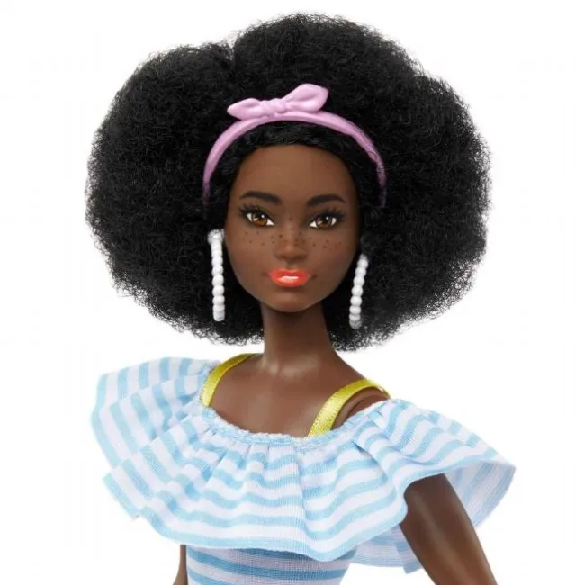 Barbie med Rulleskøjter og tilbehør