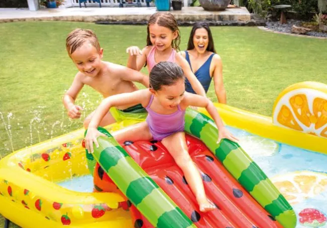 Fun N Fruity Play Center 244x191x91cm