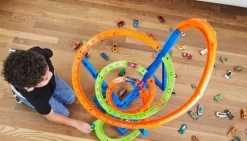 Hot Wheels Action Spiral Speed Crash