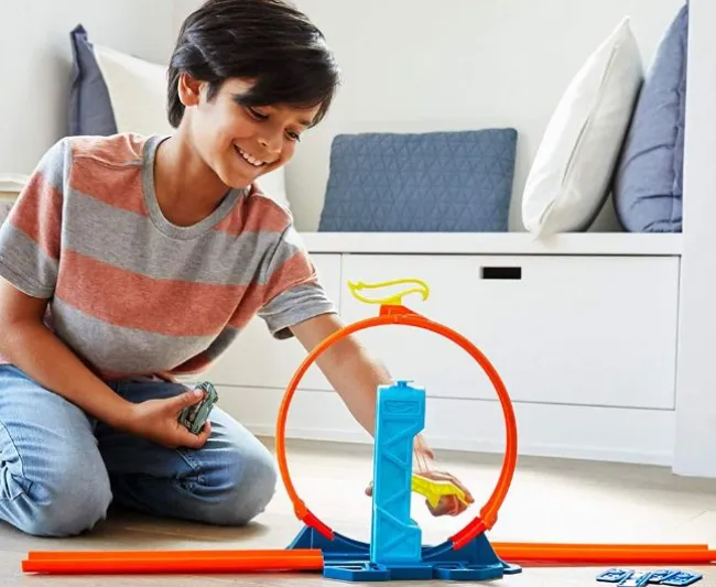 Hot Wheels Loop Kicker Pack