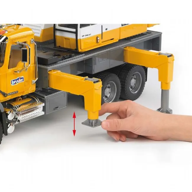 MACK Granite Liebherr Kranlastbil