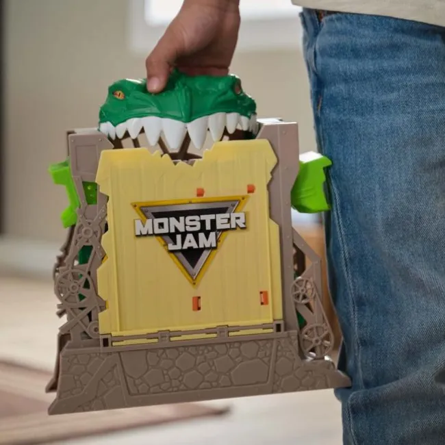 Monster Jam Mini Dragon Dungeon of Doom