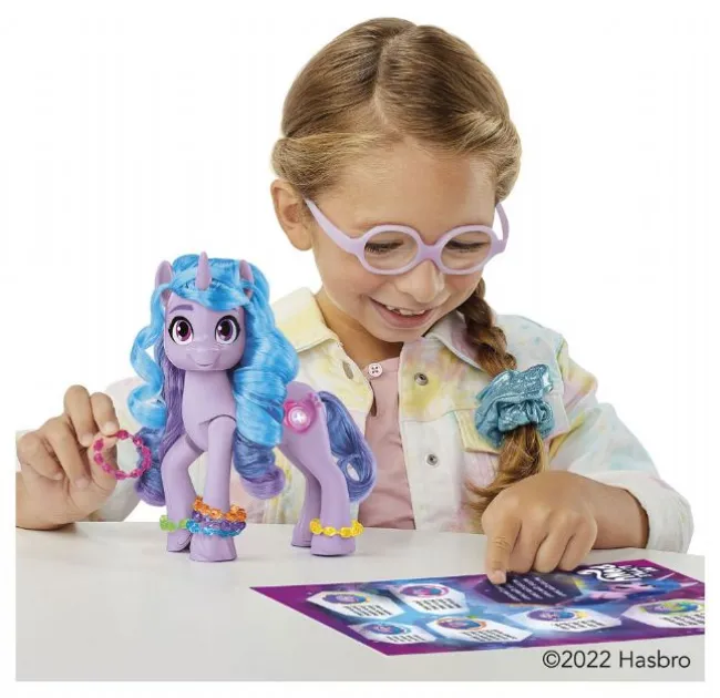My Little Pony Izzy Moonbow Sparkle