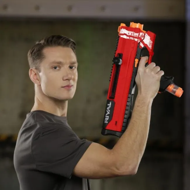 Nerf Rival Helios XVIII 700 Rød
