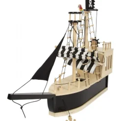 Piratskib i træ