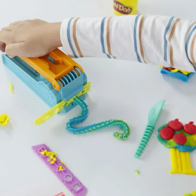 Play-Doh Fun Factory Starter Set