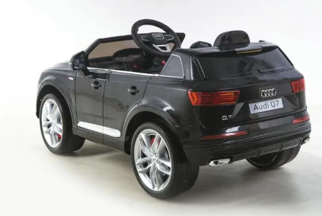 Sort Audi Q7, 12V
