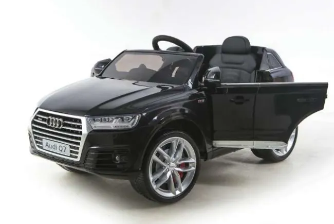 Sort Audi Q7, 12V