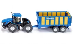 Traktor med ensilagetrailer