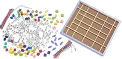 Træperler med bogstaver